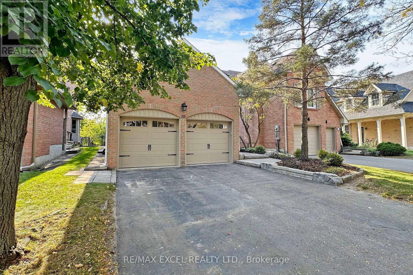 39 Redwood Lane, Markham (Unionville), Ontario  L3R 3Z1 - Photo 2 - N9394198