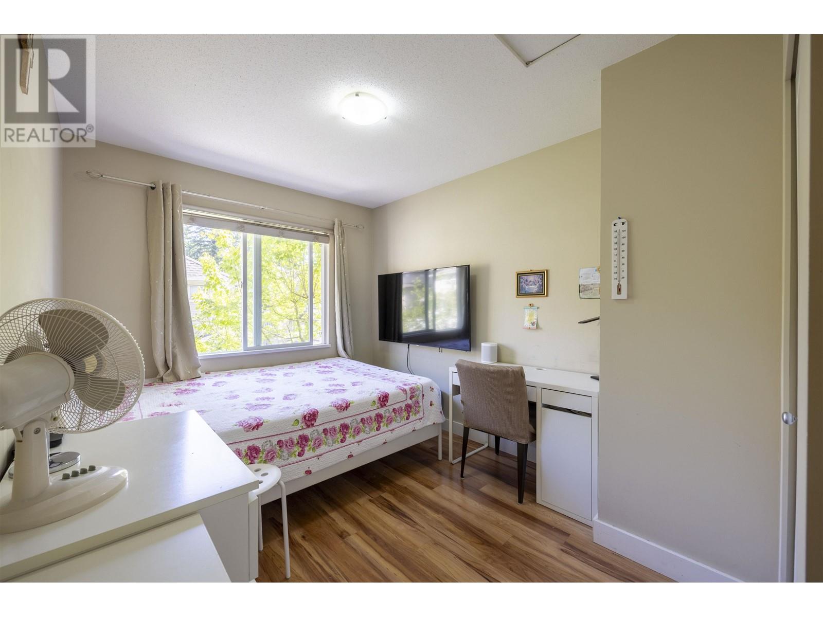 32 6736 SOUTHPOINT DRIVE