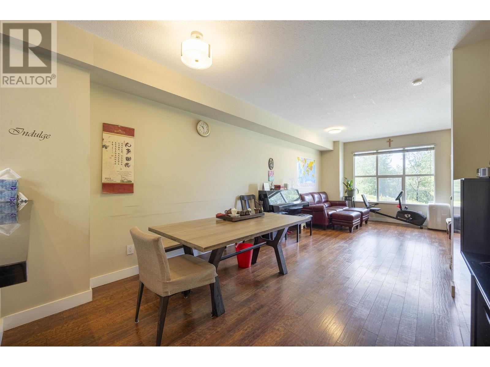 32 6736 SOUTHPOINT DRIVE