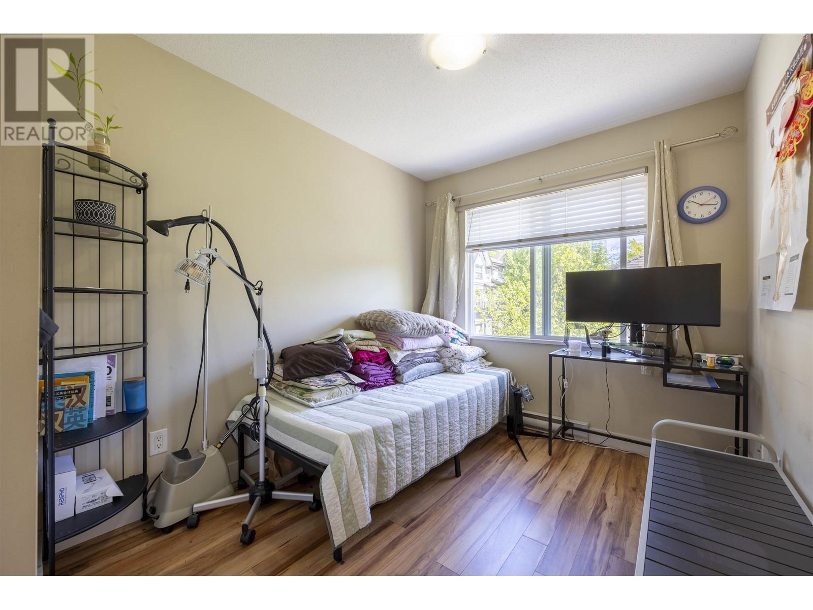 32 6736 SOUTHPOINT DRIVE