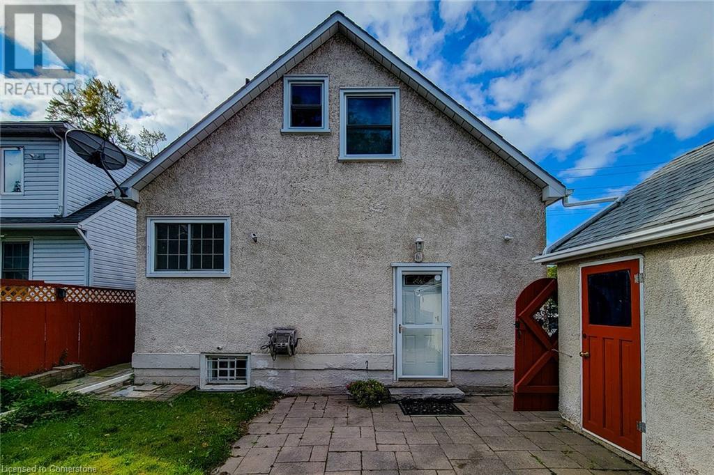 38 Haig Street, St. Catharines, Ontario  L2R 2K8 - Photo 4 - 40662326