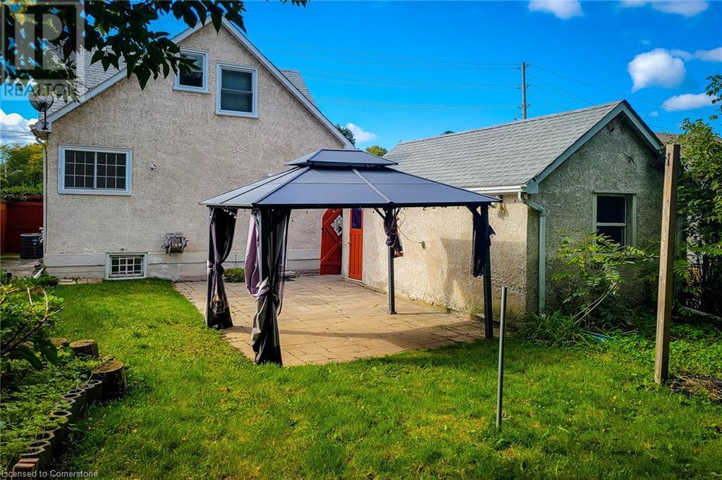 38 Haig Street, St. Catharines, Ontario  L2R 2K8 - Photo 5 - 40662326