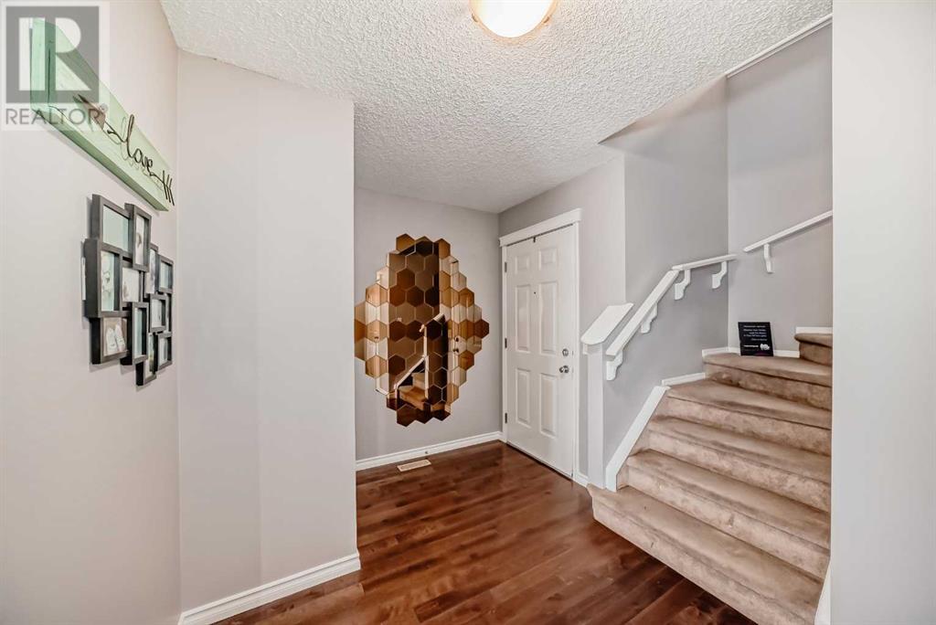 63 Evanston Rise Nw, Calgary, Alberta  T3P 3C5 - Photo 2 - A2172744