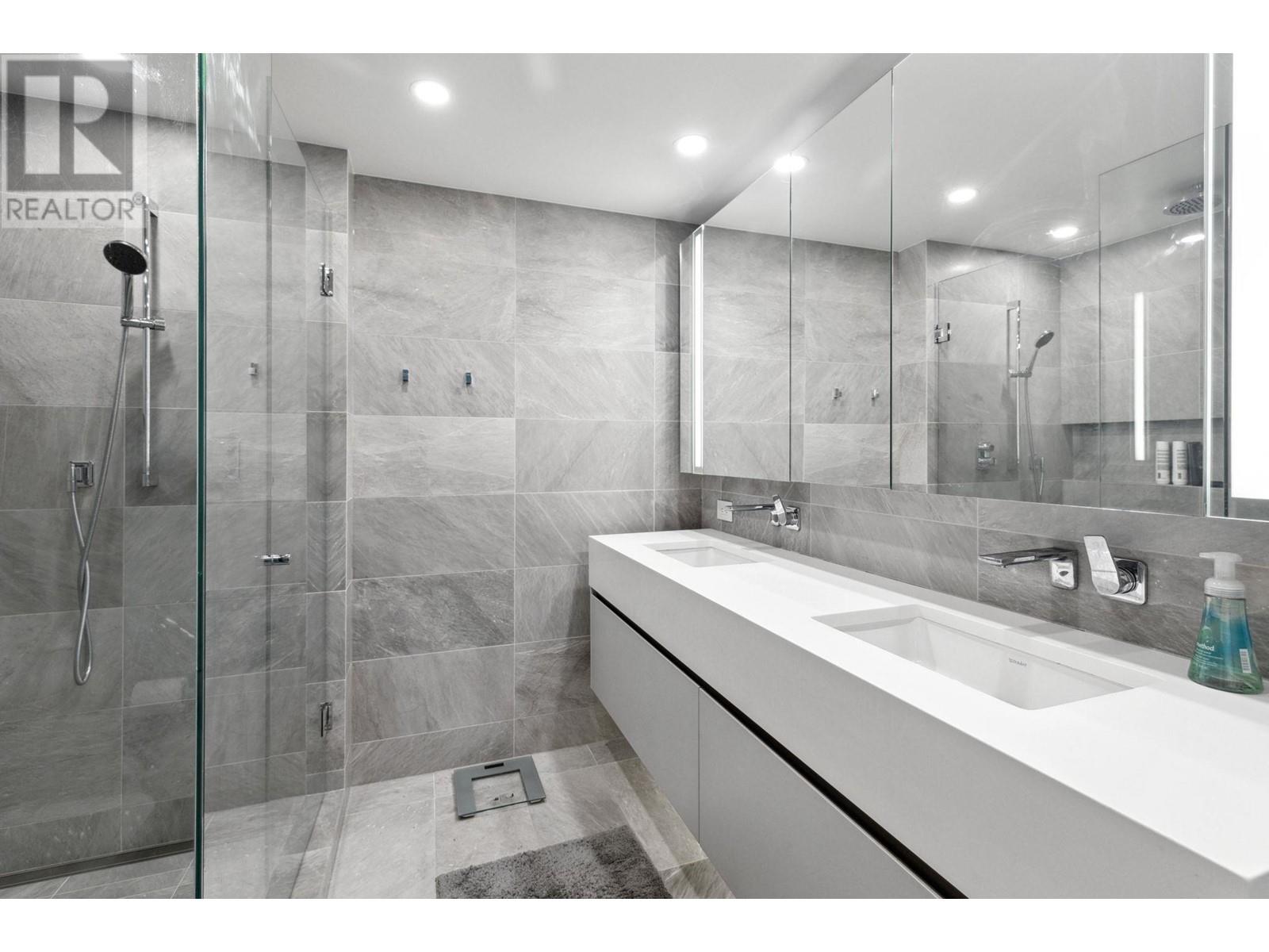 301 889 Pacific Street, Vancouver, British Columbia V6Z 1C3 - Photo 12 - R2935174