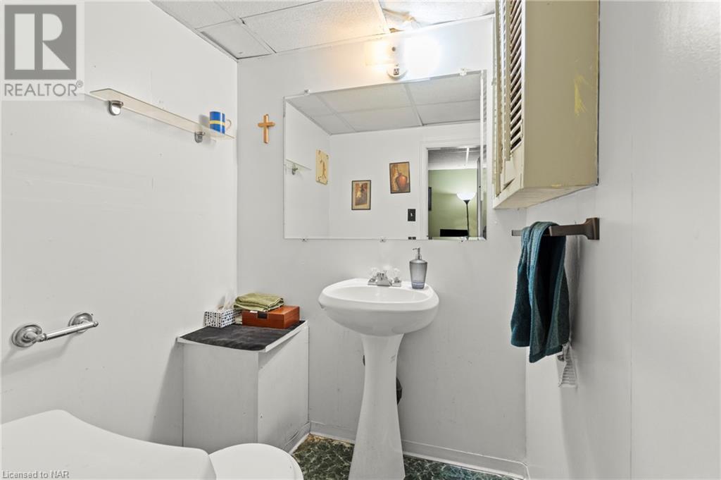 326 Bowen Road, Fort Erie, Ontario  L2A 2Y9 - Photo 22 - 40660842