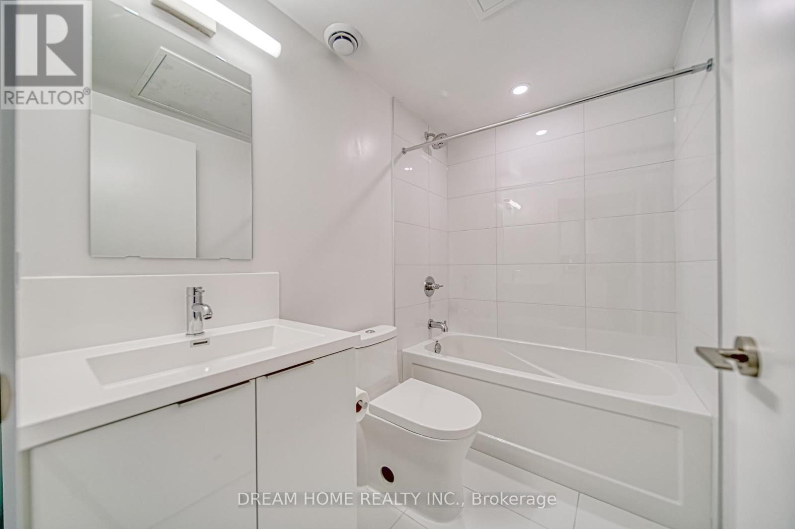 1921 - 230 Simcoe Street, Toronto, Ontario  M5T 0G7 - Photo 20 - C9392583