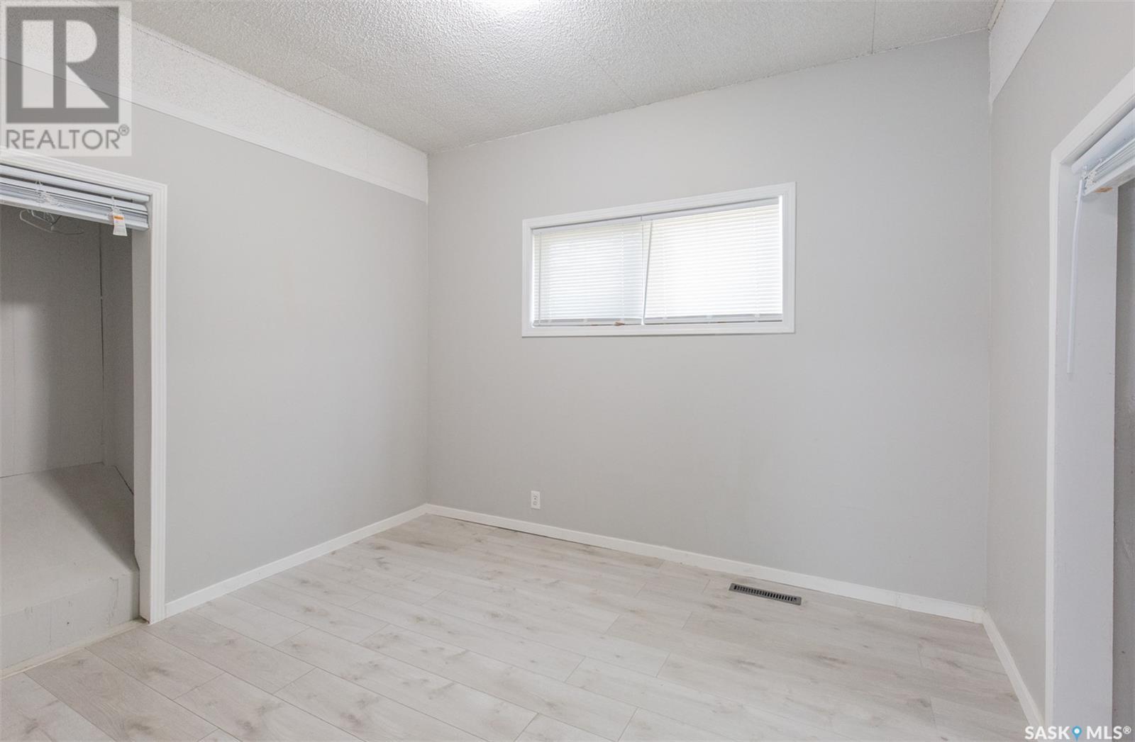 452 Athabasca Street E, Moose Jaw, Saskatchewan  S6H 0L8 - Photo 7 - SK984549