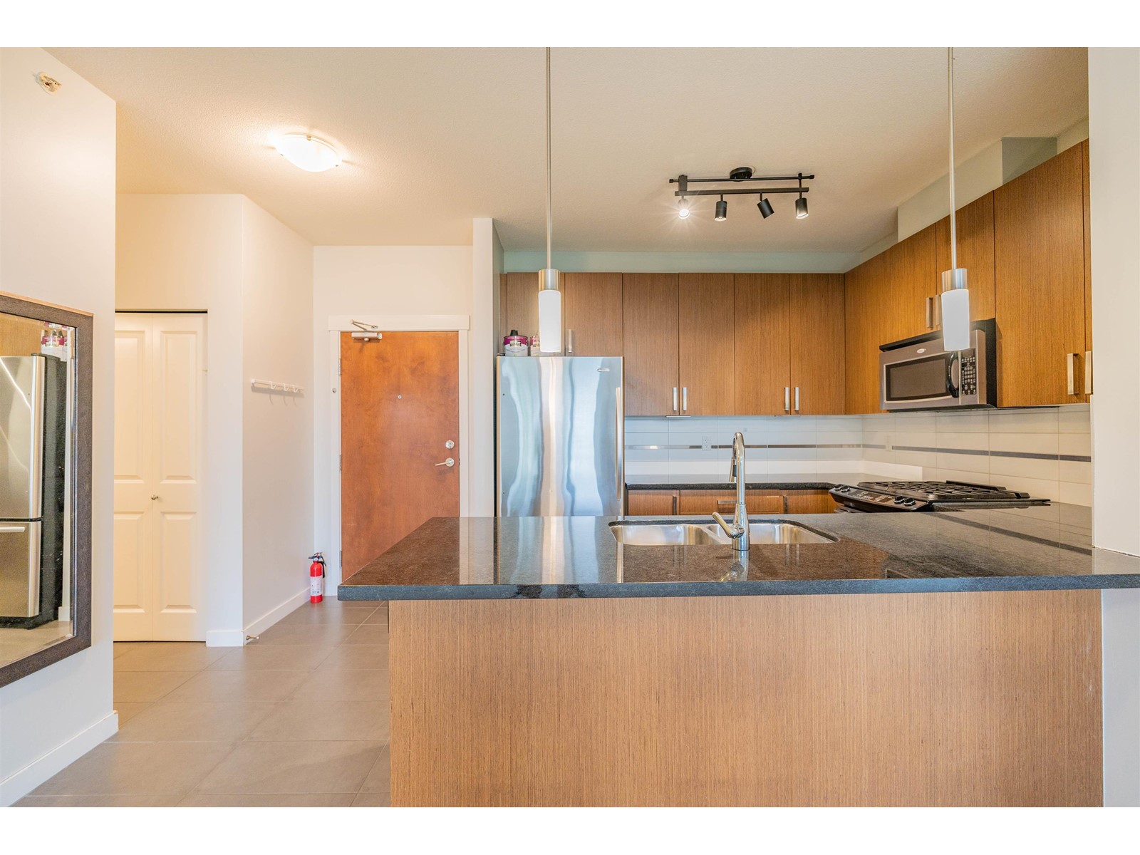 416 15988 26 Avenue, Surrey, British Columbia  V3Z 5K3 - Photo 5 - R2931237