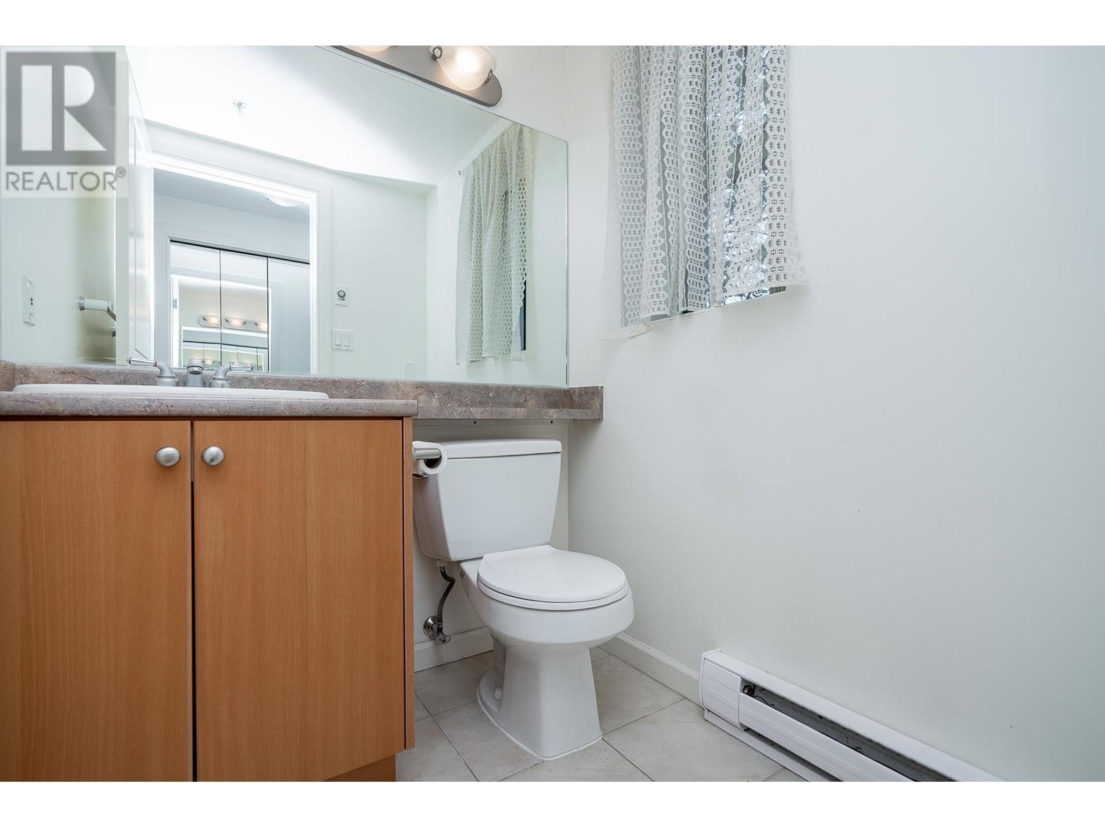 Listing Picture 4 of 28 : TH8 1889 ROSSER AVENUE, Burnaby / 本拿比 - 魯藝地產 Yvonne Lu Group - MLS Medallion Club Member