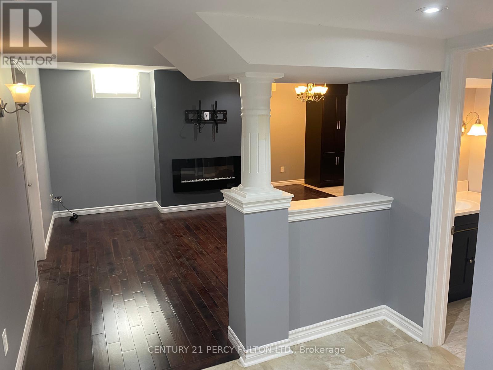 49 Game Creek Crescent N, Brampton, Ontario  L7A 0J3 - Photo 5 - W9394778
