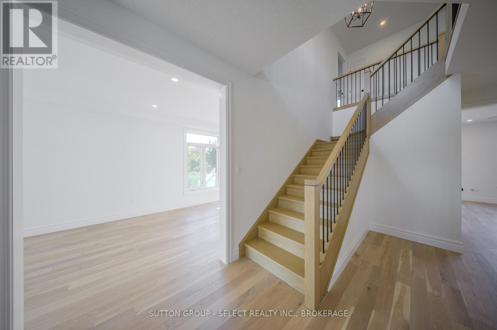 Property at 119 TIMBERWALK TRAIL image 2
