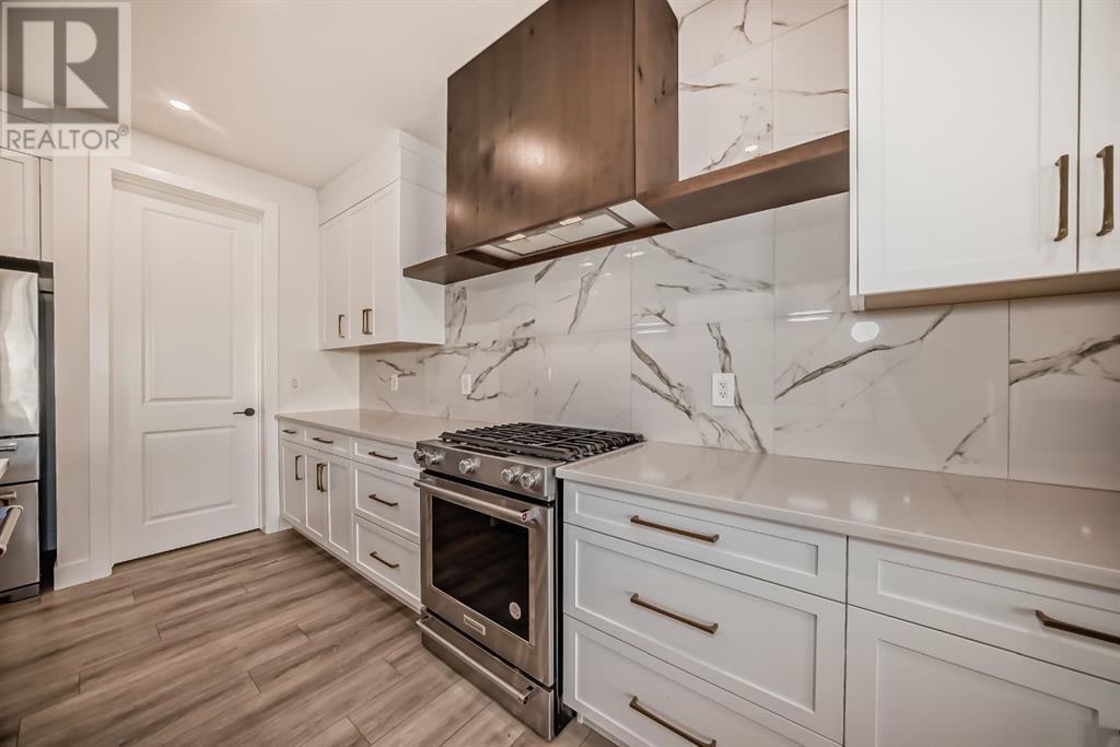 412 412 Discovery Pl Sw Place, Calgary, Alberta  T3H 6A2 - Photo 7 - A2172490