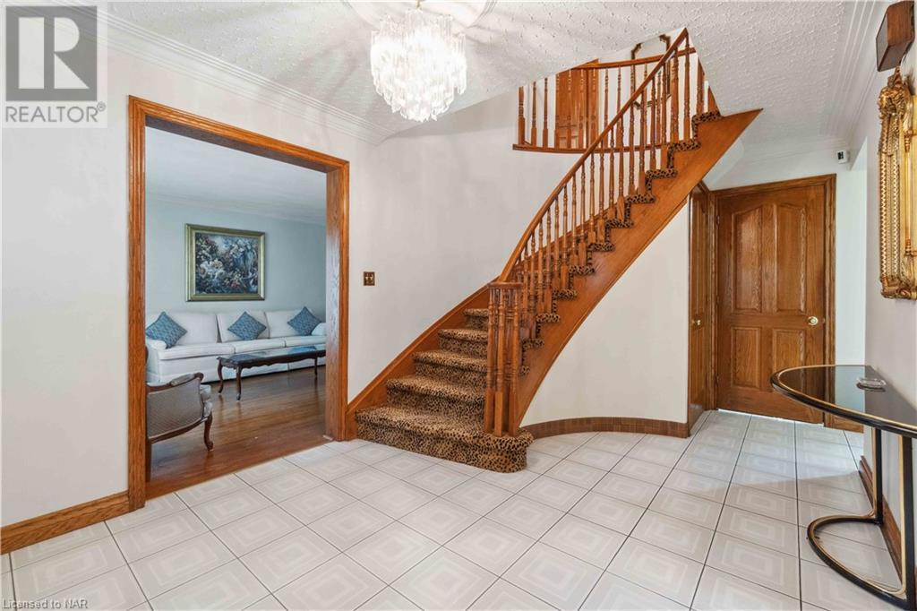 53 Chancery Circle, St. Catharines, Ontario  L2M 7R3 - Photo 6 - 40623239