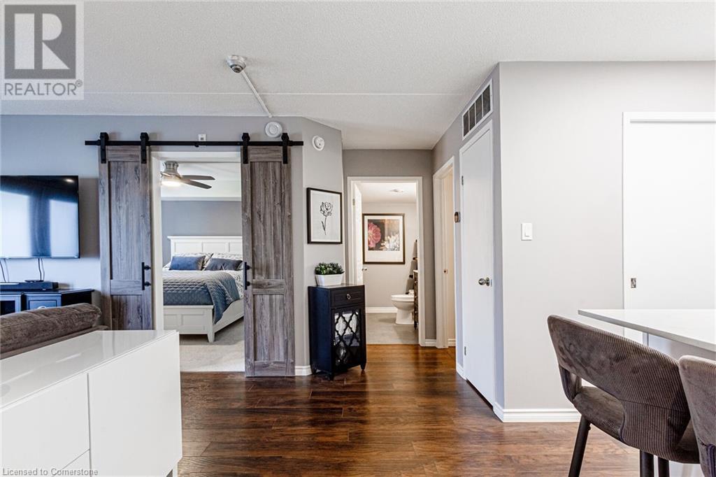 2010 Cleaver Avenue Unit# 103, Burlington, Ontario  L7M 4C1 - Photo 3 - 40662096