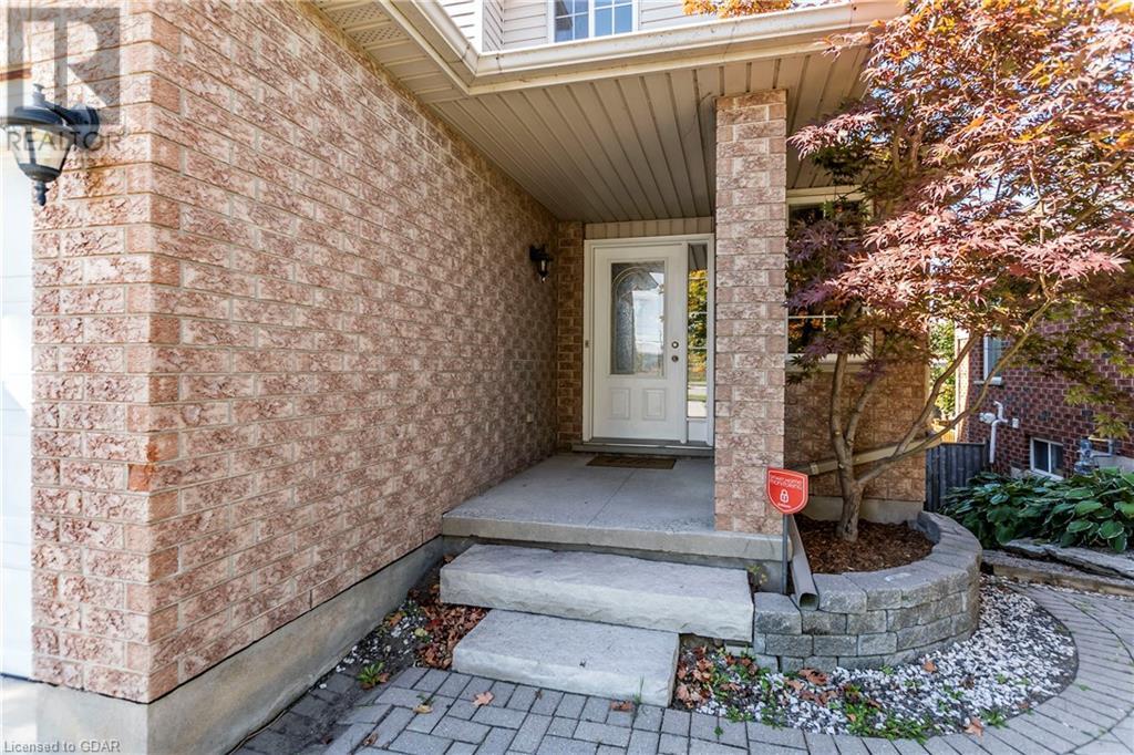 39 Moffatt Lane, Guelph, Ontario  N1G 5E8 - Photo 2 - 40661947