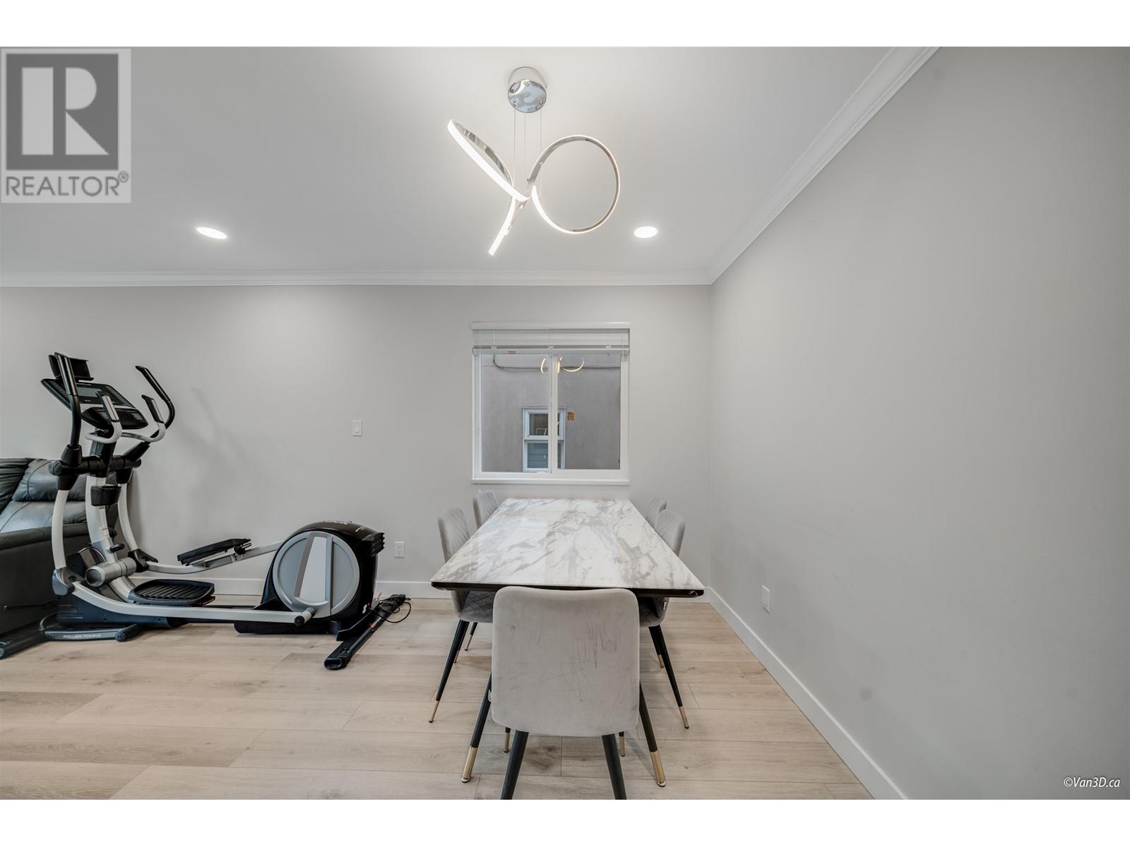 Listing Picture 12 of 40 : 1965 E 37TH AVENUE, Vancouver / 溫哥華 - 魯藝地產 Yvonne Lu Group - MLS Medallion Club Member