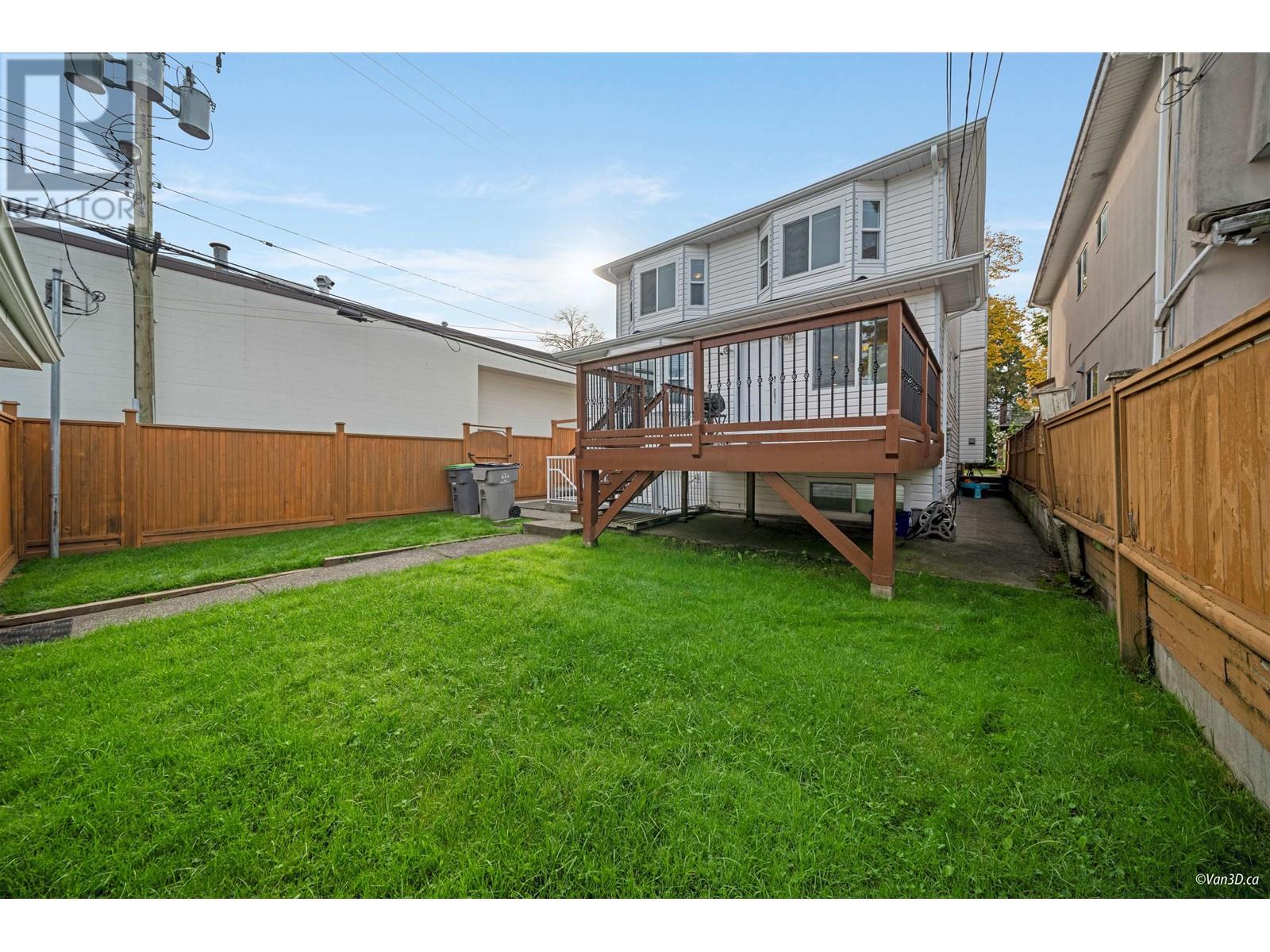 Listing Picture 38 of 40 : 1965 E 37TH AVENUE, Vancouver / 溫哥華 - 魯藝地產 Yvonne Lu Group - MLS Medallion Club Member