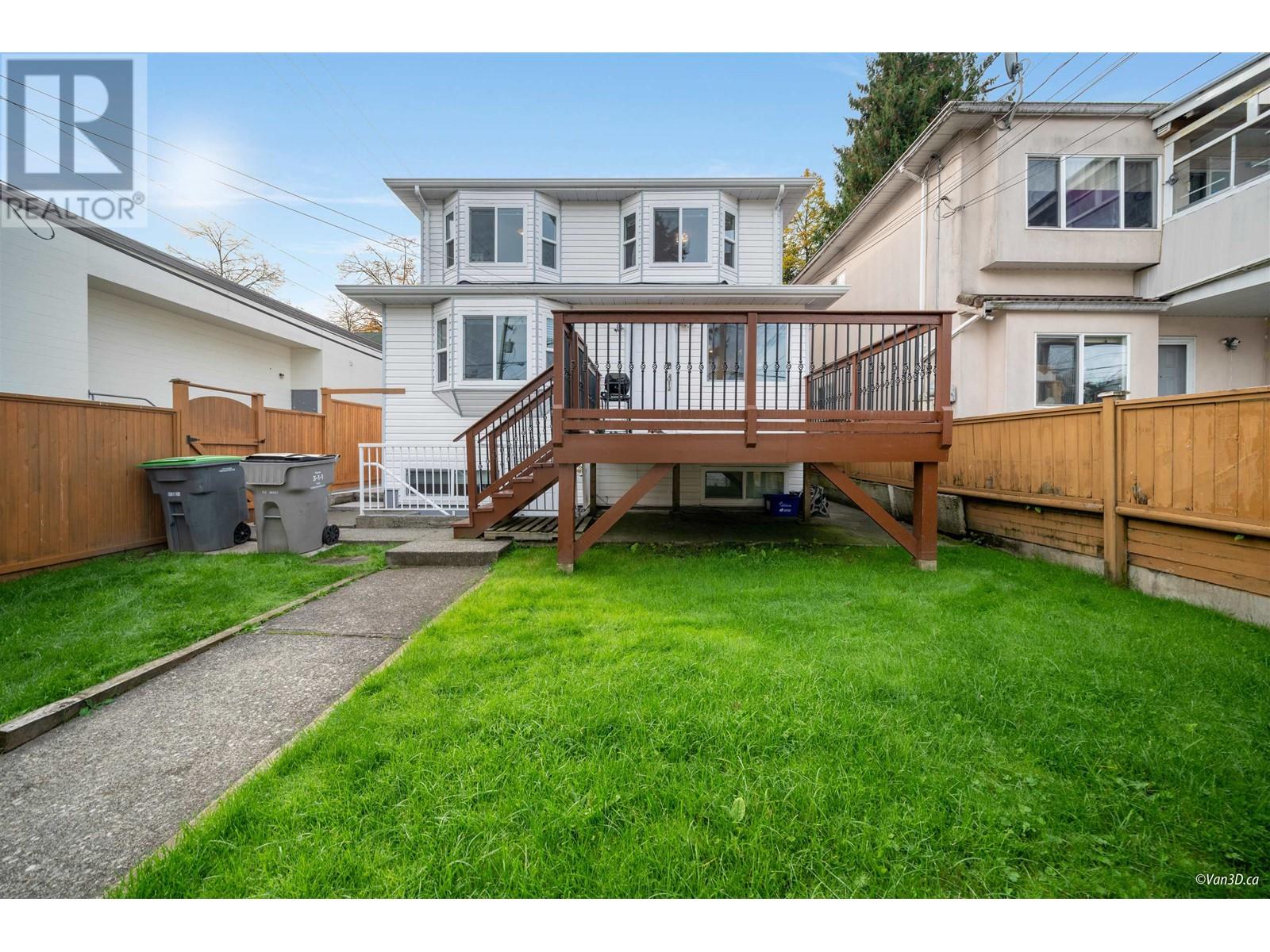 Listing Picture 39 of 40 : 1965 E 37TH AVENUE, Vancouver / 溫哥華 - 魯藝地產 Yvonne Lu Group - MLS Medallion Club Member