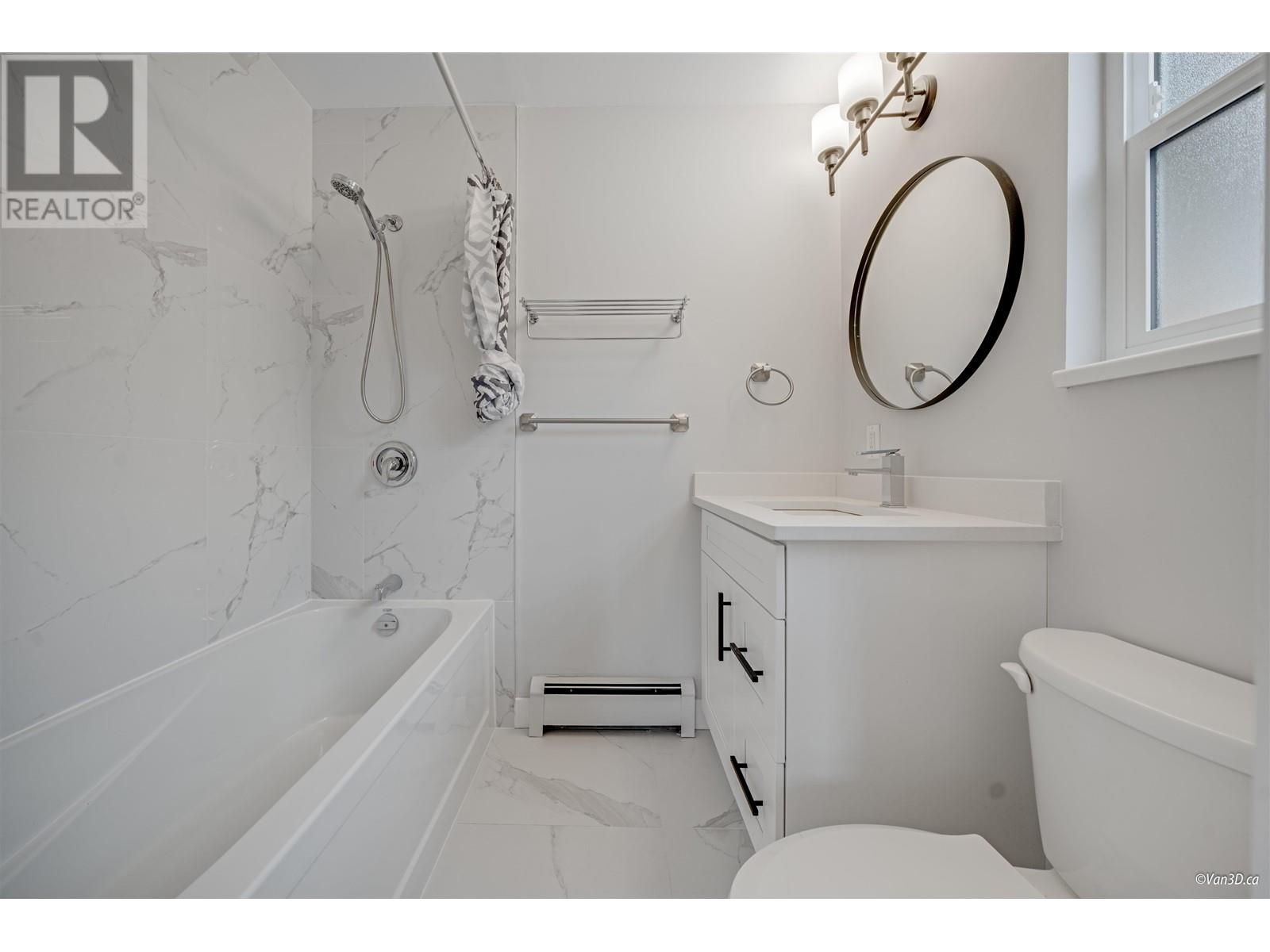 Listing Picture 26 of 40 : 1965 E 37TH AVENUE, Vancouver / 溫哥華 - 魯藝地產 Yvonne Lu Group - MLS Medallion Club Member