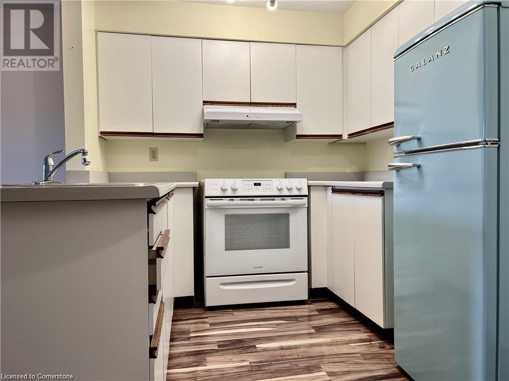 41 Valleyview Road Unit# 49, Kitchener, Ontario  N2E 3H9 - Photo 5 - 40661934