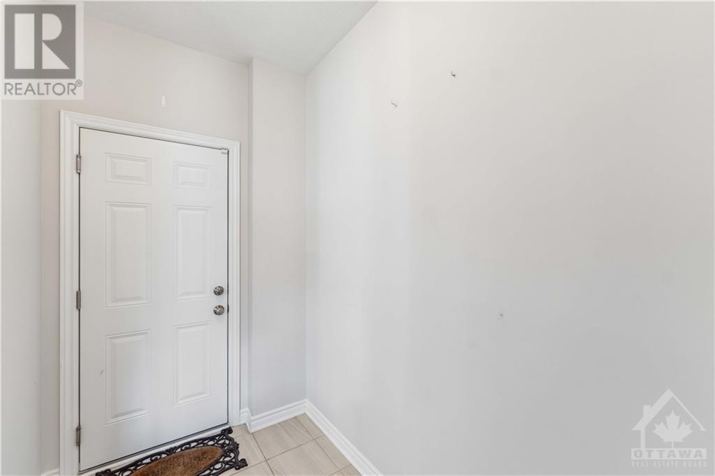 752 Vennecy Terrace, Orleans, Ontario  K1W 1H2 - Photo 9 - 1416230