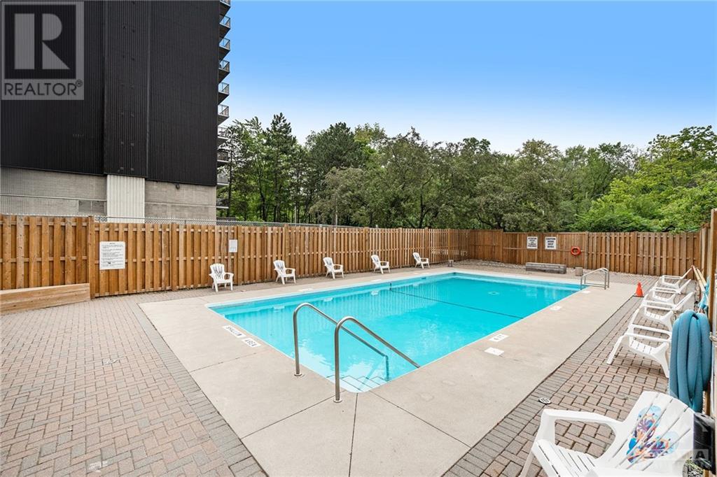 555 BRITTANY DRIVE UNIT#313 Ottawa