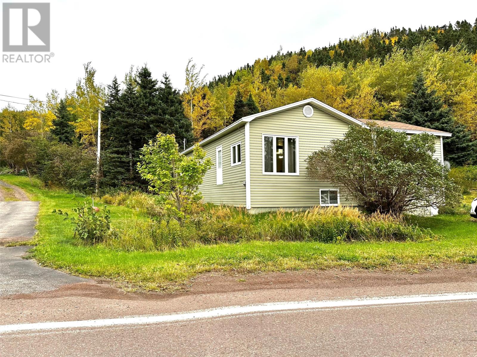 265 Main Street, Leading Tickles, Newfoundland & Labrador  A0H 1E0 - Photo 2 - 1278587