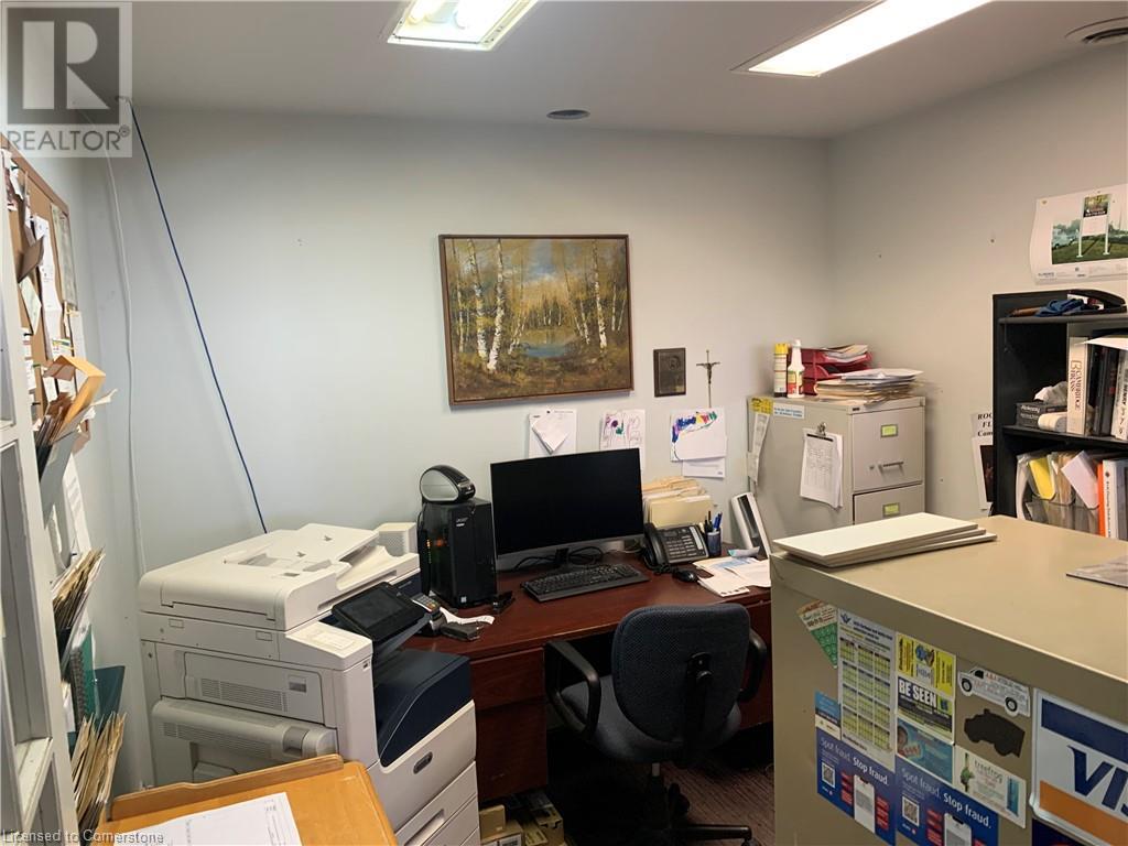 8 Oxford Street, Cambridge, Ontario  N1R 1M2 - Photo 9 - 40642235