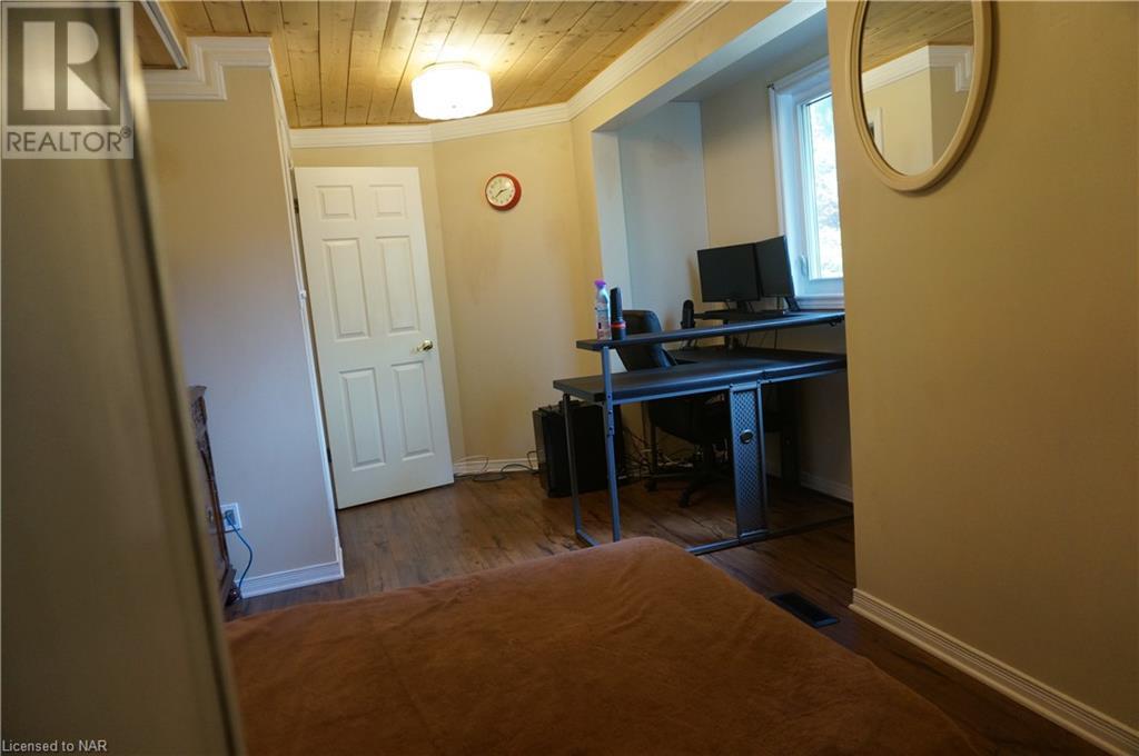 62 Cecil Street, St. Catharines, Ontario  L2N 4B2 - Photo 8 - 40629531