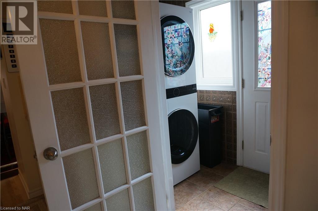 62 Cecil Street, St. Catharines, Ontario  L2N 4B2 - Photo 11 - 40629531