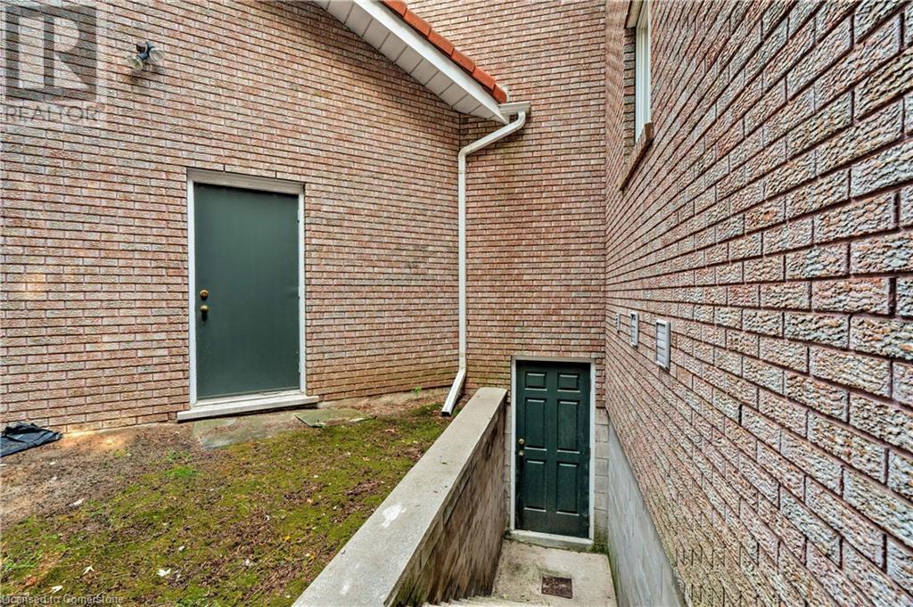 242 Belvenia Road, Burlington, Ontario  L7L 2G4 - Photo 37 - 40648425