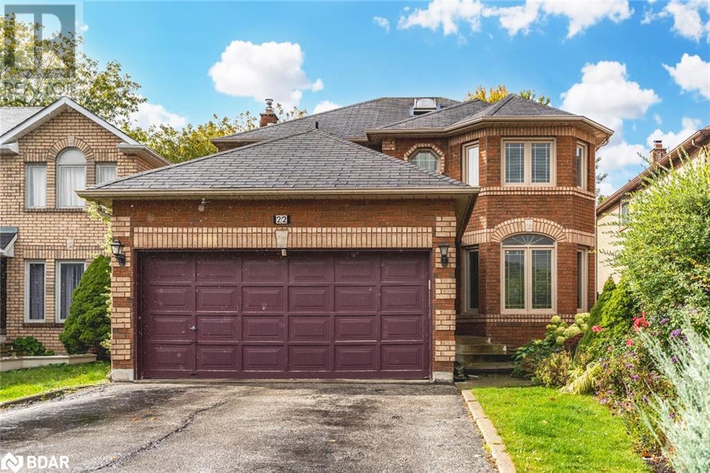 22 MACMILLAN Crescent, barrie, Ontario