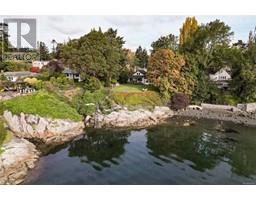 1143 Munro St, esquimalt, British Columbia