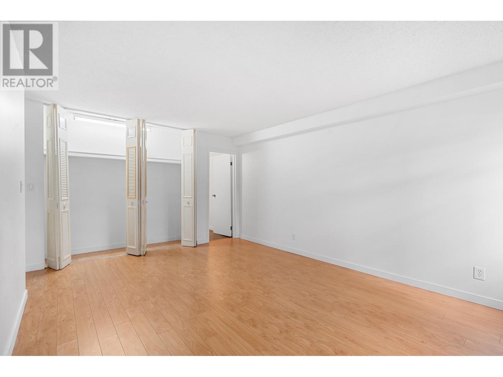 Listing Picture 15 of 28 : 203 1355 HARWOOD STREET, Vancouver / 溫哥華 - 魯藝地產 Yvonne Lu Group - MLS Medallion Club Member