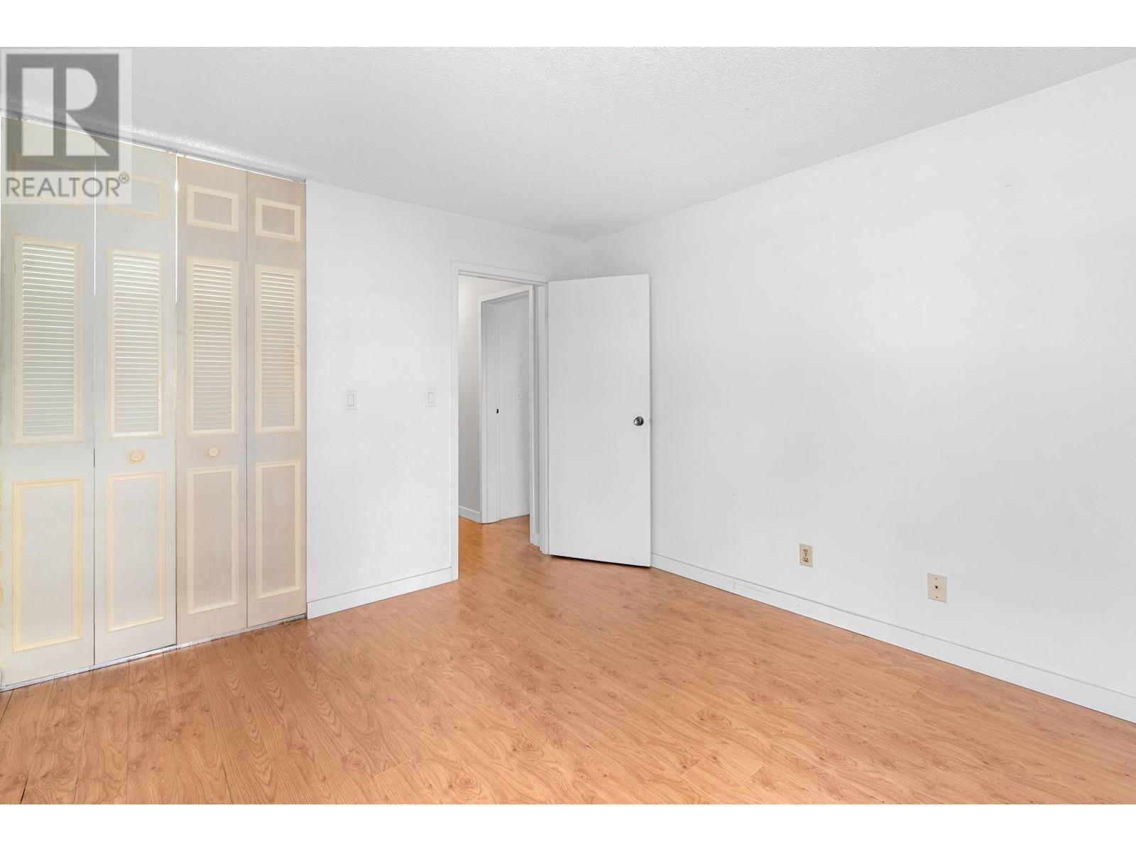 Listing Picture 18 of 28 : 203 1355 HARWOOD STREET, Vancouver / 溫哥華 - 魯藝地產 Yvonne Lu Group - MLS Medallion Club Member