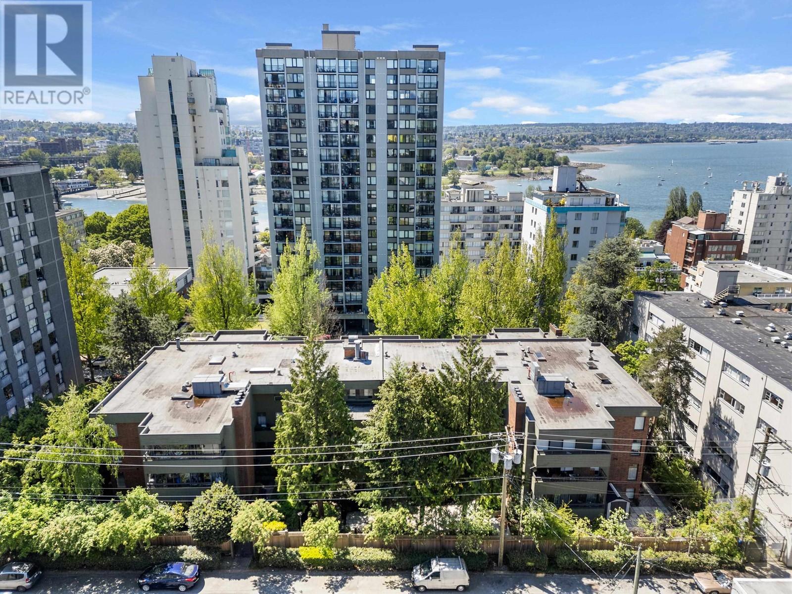 Listing Picture 25 of 28 : 203 1355 HARWOOD STREET, Vancouver / 溫哥華 - 魯藝地產 Yvonne Lu Group - MLS Medallion Club Member