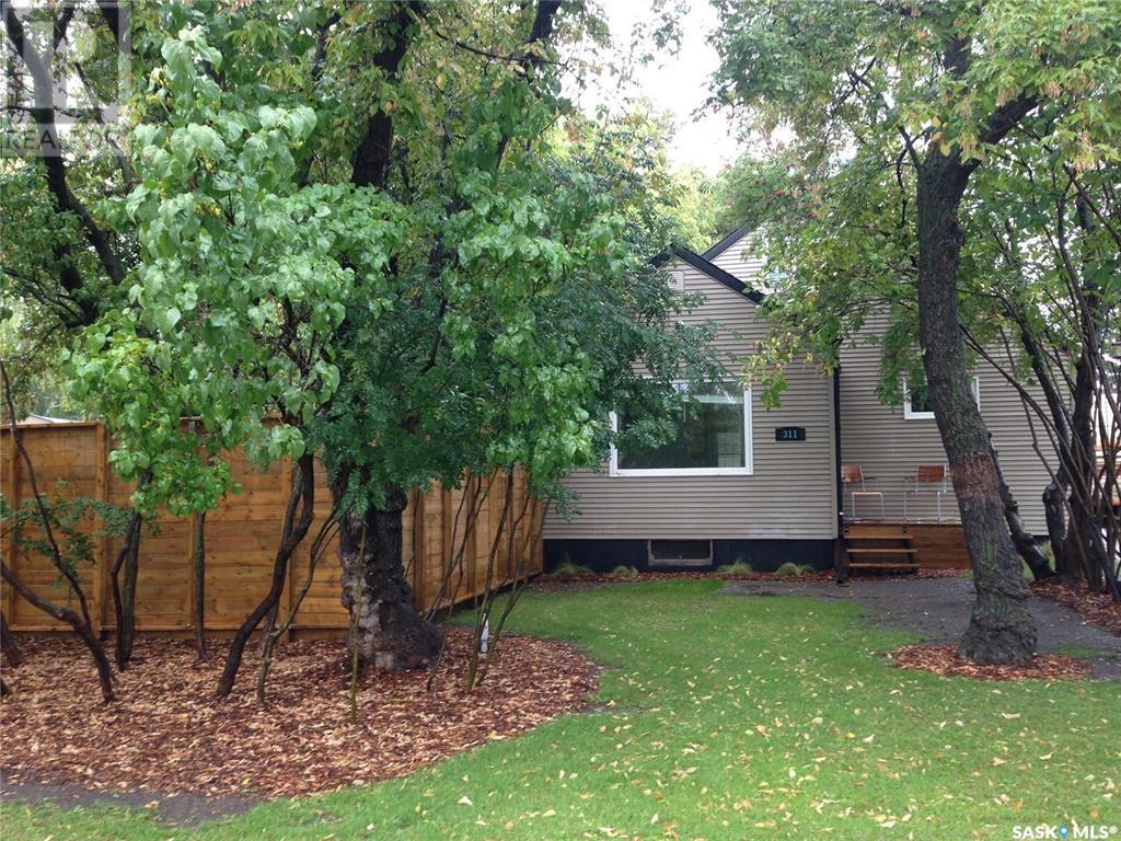 311 7th Street E, Wynyard, Saskatchewan  S0A 4T0 - Photo 2 - SK986048