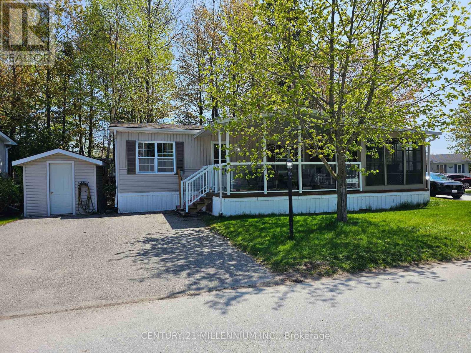 19 Topaz Street, Wasaga Beach, Ontario  L9Z 1X7 - Photo 17 - S9395737