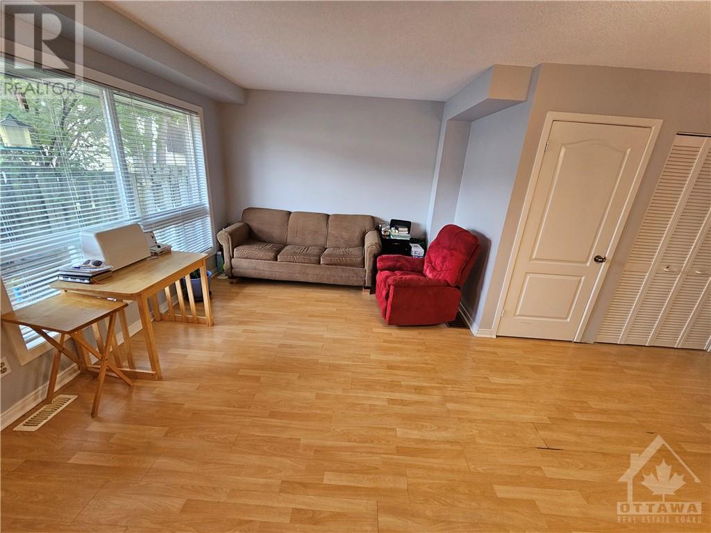 76 B Seyton Drive Unit#b, Ottawa, Ontario  K2H 8W4 - Photo 8 - 1416280