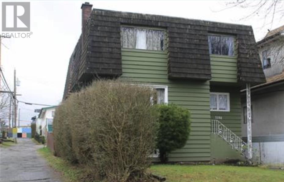 3288 E 27 AVENUE, Vancouver