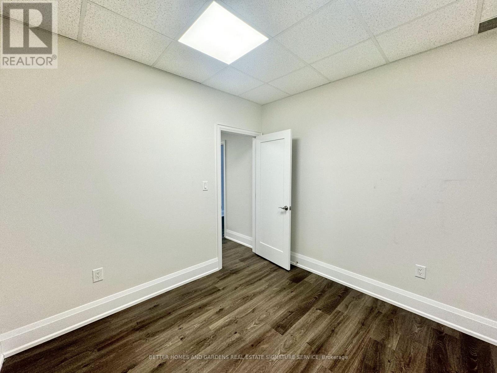 55 - 1215 Queensway Avenue E, Mississauga, Ontario  L4Y 3Y3 - Photo 12 - W9395958