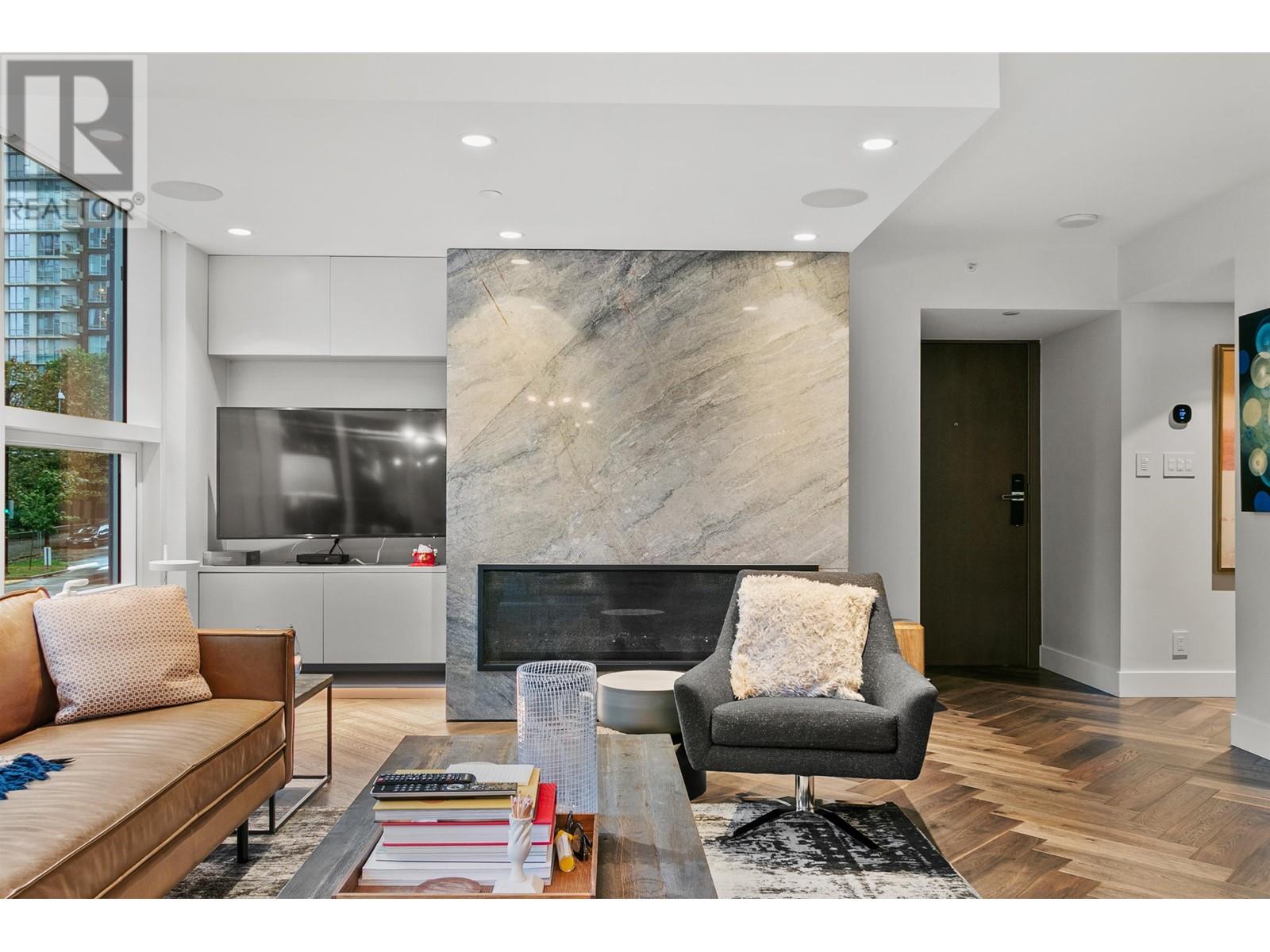 204 499 Pacific Street, Vancouver, British Columbia  V6B 0N4 - Photo 1 - R2935312