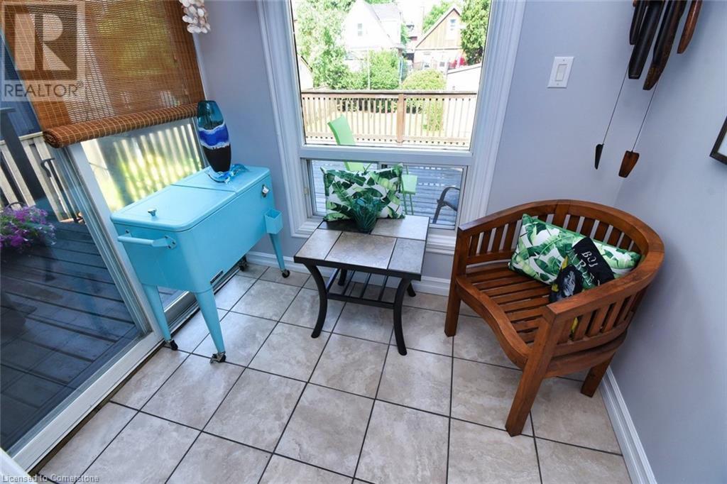 86 Graham Avenue S, Hamilton, Ontario  L8K 2M3 - Photo 23 - 40663024