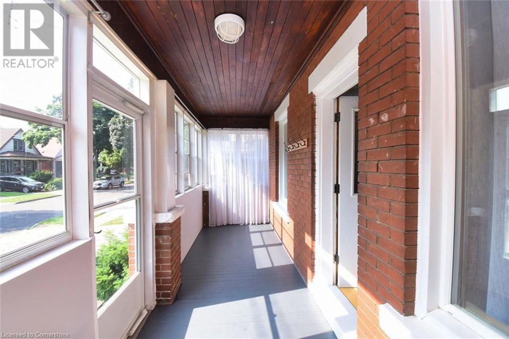 86 Graham Avenue S, Hamilton, Ontario  L8K 2M3 - Photo 4 - 40663024