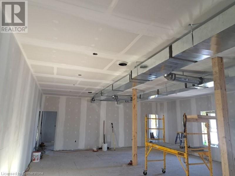 201 Jarvis Street, Fort Erie, Ontario  L2A 2S7 - Photo 3 - 40663038