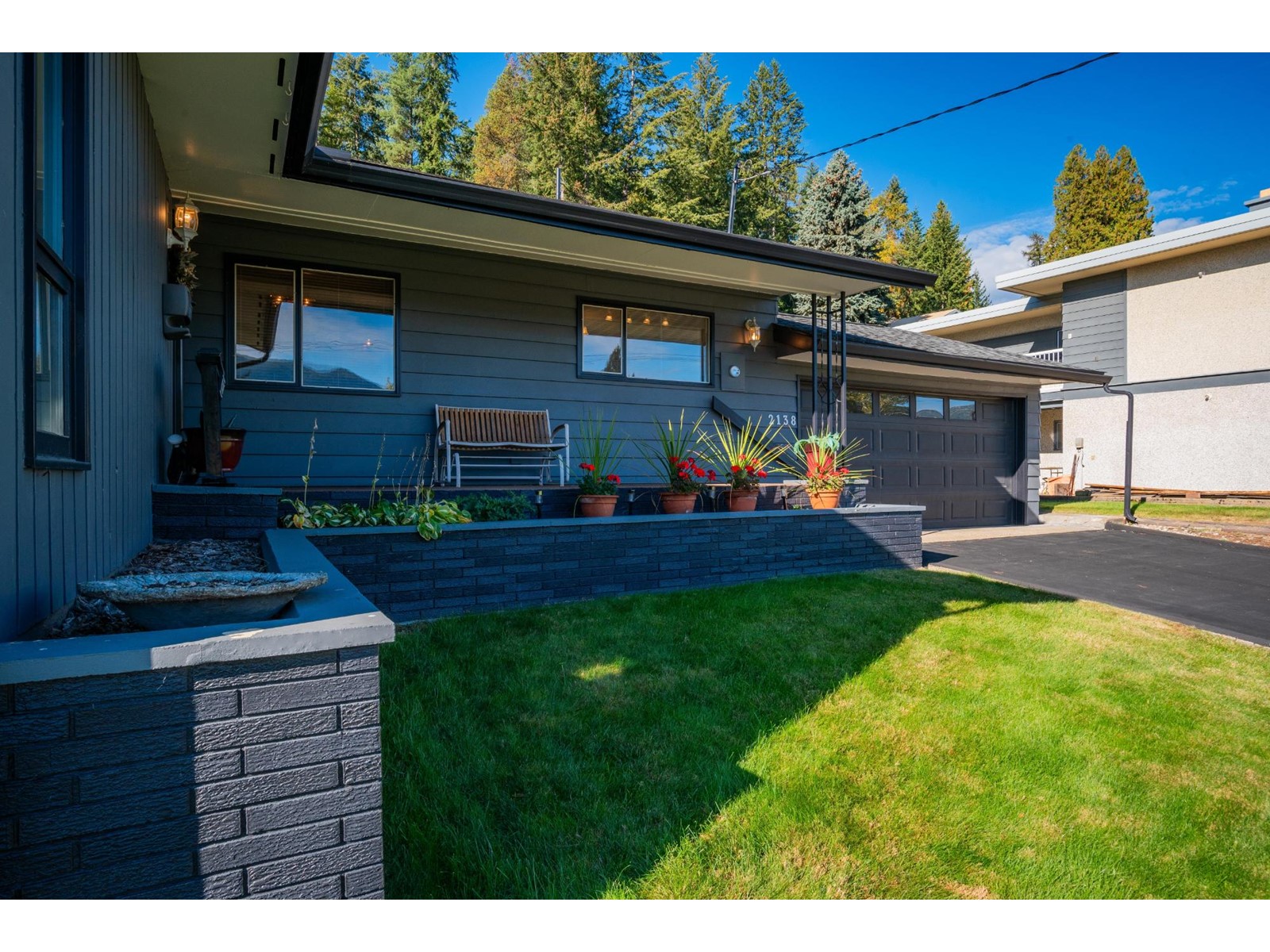 2138 Crestview  Crescent, Castlegar, British Columbia  V1N 3B3 - Photo 42 - 2480045