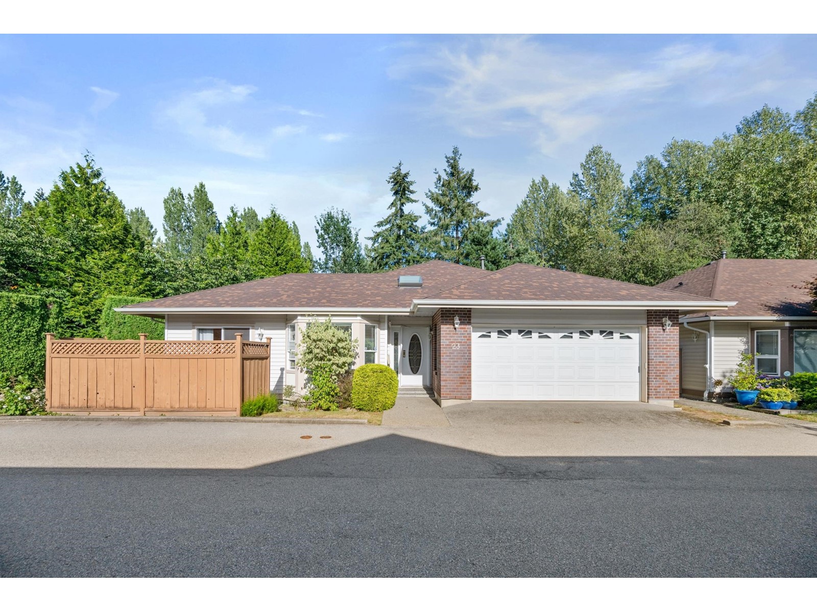 23 18939 65 AVENUE, surrey, British Columbia V3S8Y2