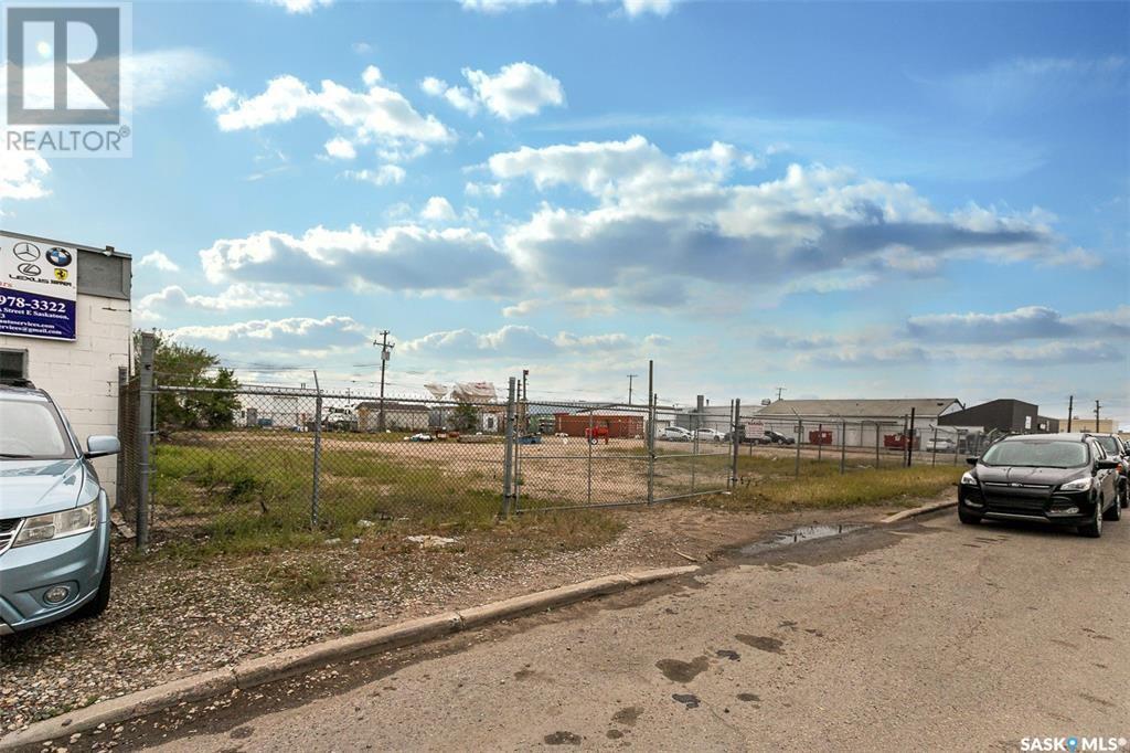 512 42nd A Street E, Saskatoon, Saskatchewan  S7K 0V3 - Photo 2 - SK986049