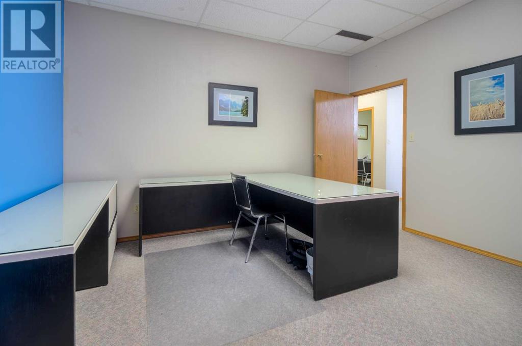 Property at 413 3 Avenue N image 4