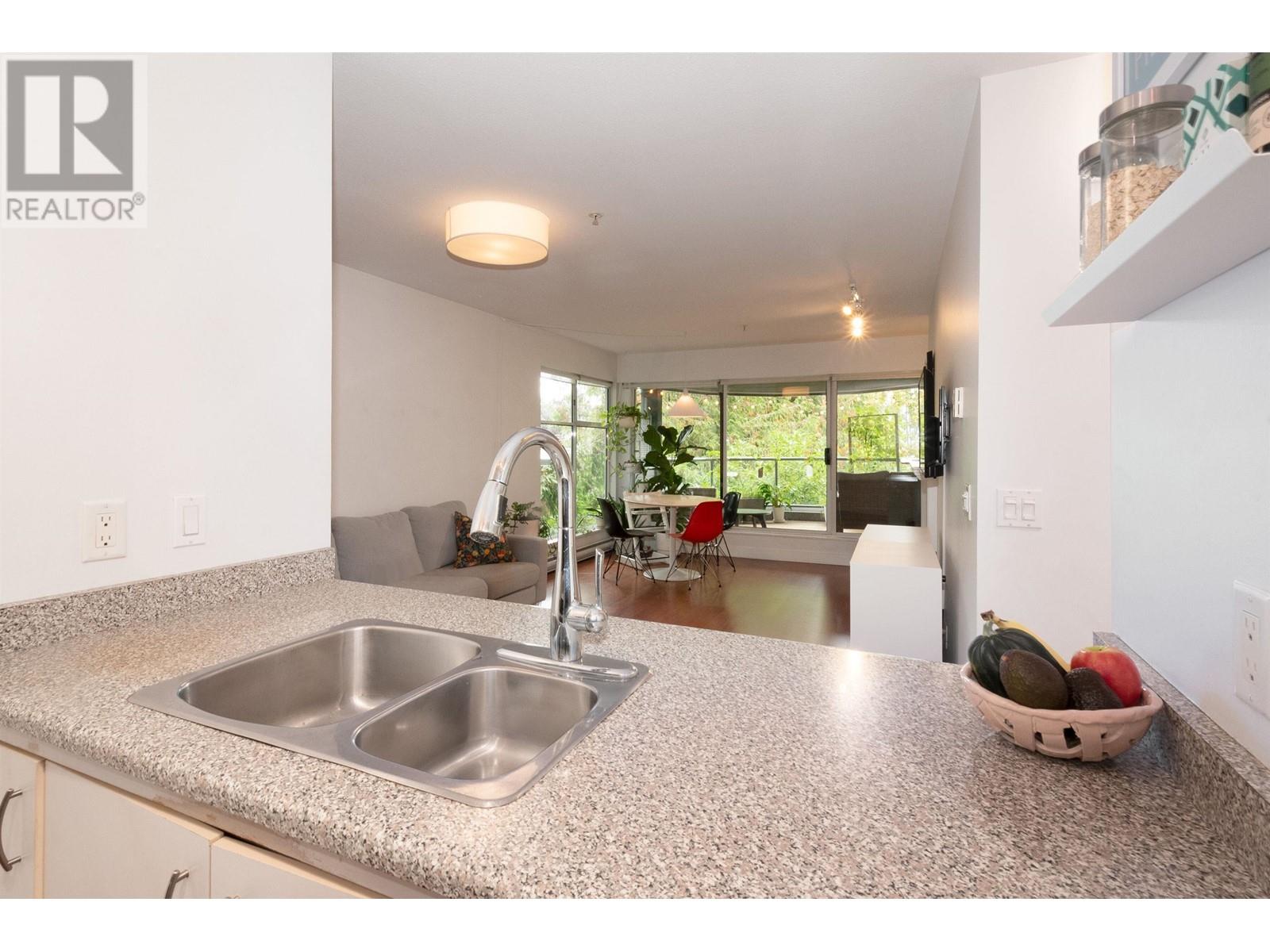 302 2250 W 3rd Avenue, Vancouver, British Columbia  V6K 1L4 - Photo 15 - R2935430